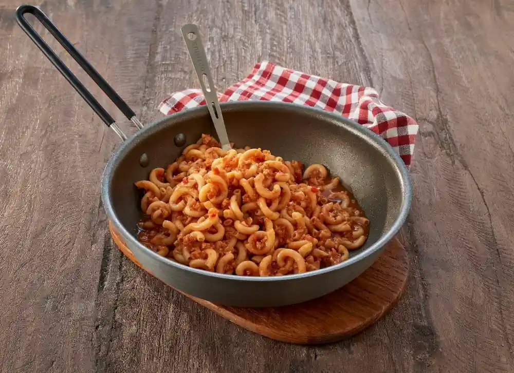Trek´n Eat Vegetarische noedels à la Bolognese (180 g, 671 kcal) Seizoensaanbieding