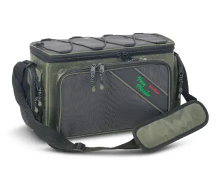 Iron Claw Gear Bag incl. 2 boxen Aanbieding