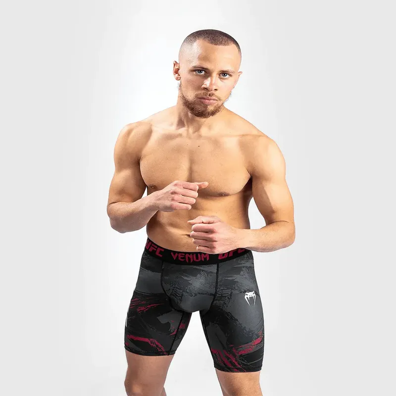 Laatste Versie Venum UFC Authentic Fight Week 2.0 Vale Tudo Shorts - Zwart/Rood S