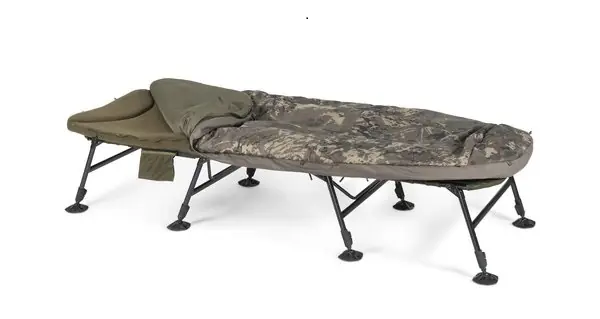 Nash Indulgence HD40 Sleep System 8 Legs Camo Wide (Stretcher + Dekbed) Beperkt Aanbod