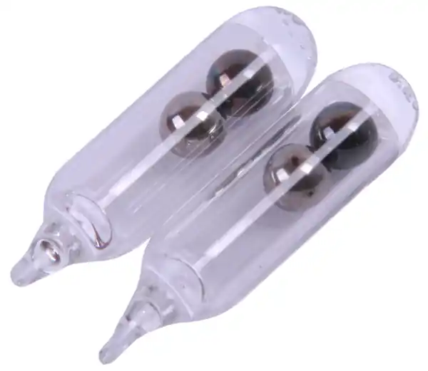 Darts Rattle, 2 stuks Large Fabrieksprijs