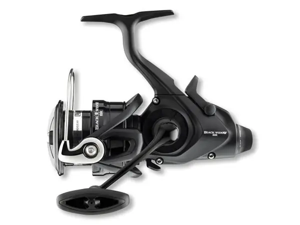 Bestel Nu Daiwa 19 Black Widow BR LT 2500